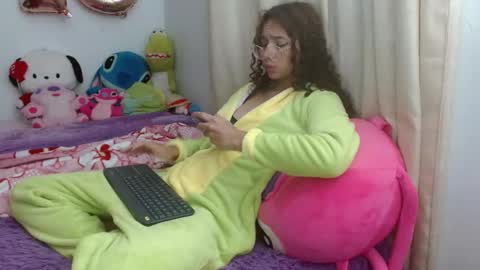 luna_rios69 online show from 02.16.26