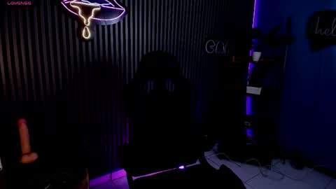 Luna Rosse  online show from 04.28.26