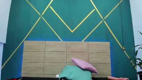 Snapshot of luna_smit_ chatting on 02.05.25 Luna online show from 02.05.25