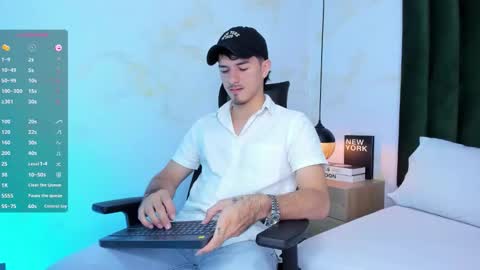 Luna Stanford online show from 12.04.25