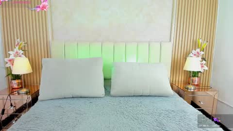 Luna Taylors online show from 03.04.26