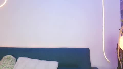 luna_valen online show from 04.24.26