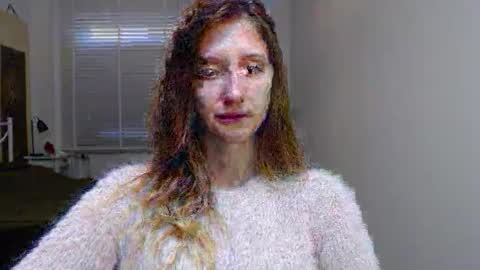 Snapshot of luna_xsensual chatting on 10.15.25 L U N A online show from 10.15.25