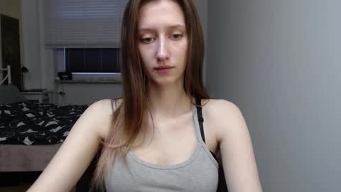 Snapshot of luna_xsensual chatting on 02.11.26 L U N A online show from 02.11.26