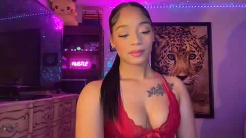 lunaa_11 online show from 06.04.26