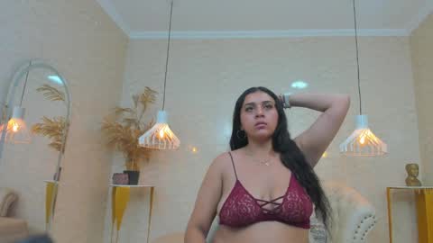 Luna Abril  online show from 03.19.26