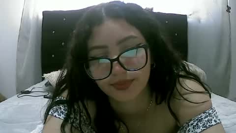 lunaa_sub online show from 02.20.25