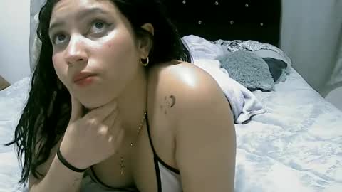 lunaa_sub online show from 02.22.25