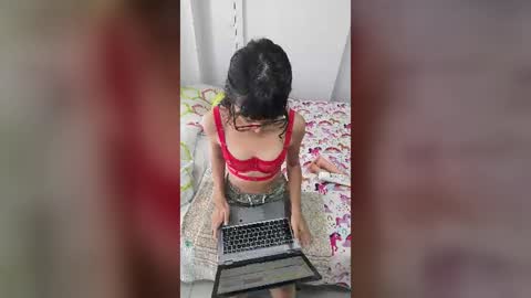 Snapshot of lunaaluneraa chatting on 06.22.26 lunaaluneraa online show from 06.22.26