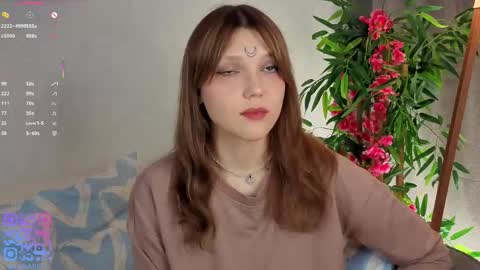 Snapshot of lunabate chatting on 12.01.25 Luna online show from 12.01.25