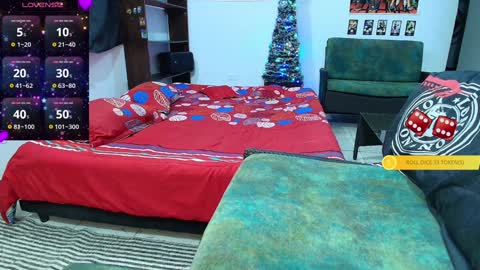 Snapshot of lunadaniel chatting on 12.18.24 Luna Daniel online show from 12.18.24