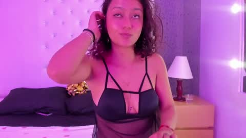 Snapshot of lunagatti chatting on 04.11.26 Luna online show from 04.11.26