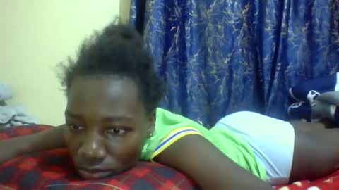 lunah_kitty online show from 04.28.26