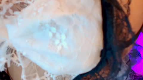 Scarleet online show from 10.27.25