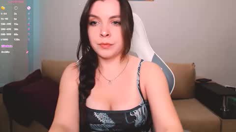 Snapshot of lunalovesuu chatting on 09.16.25 Luna online show from 09.16.25