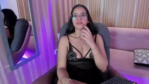 lunamillers_ online show from 05.05.26