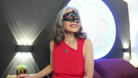 lunamisteriosa_ online show from 11.10.25