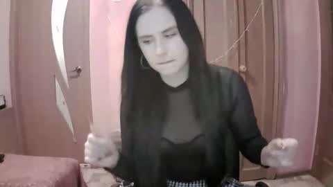 Snapshot of lunamystique_ chatting on 02.01.25 lunamystique_ online show from 02.01.25