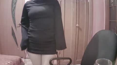 Snapshot of lunamystique_ chatting on 02.10.25 lunamystique_ online show from 02.10.25