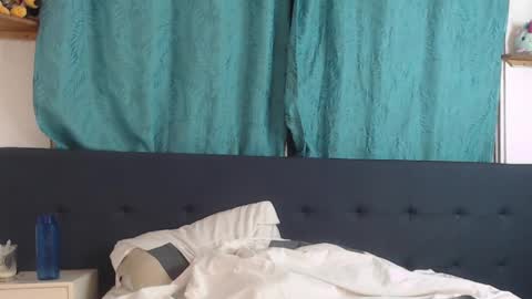 Snapshot of lunapalmer01 chatting on 01.06.25 Julieth online show from 01.06.25