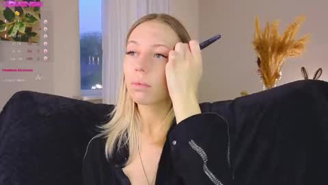 Kelly online show from 10.16.25