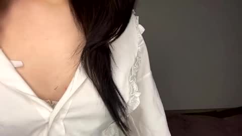 LunarMoly online show from 04.27.26