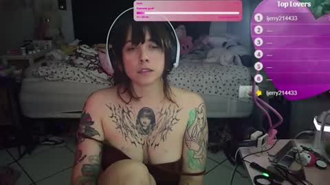 lunarqueen420 online show from 06.27.26