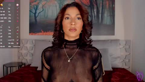 Luna Ruso  online show from 01.19.25