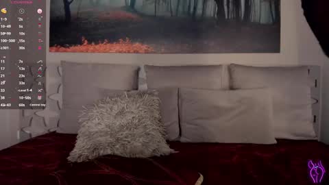 Luna Ruso  online show from 02.17.25