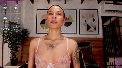 Luna Ruso  online show from 09.17.25