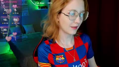 Snapshot of lunaterry chatting on 06.18.26 lunaterry online show from 06.18.26