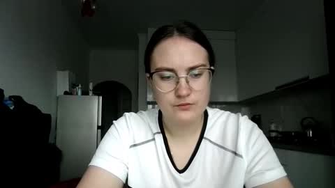 Snapshot of lunavelvet3 chatting on 11.04.25 lunavelvet3 online show from 11.04.25