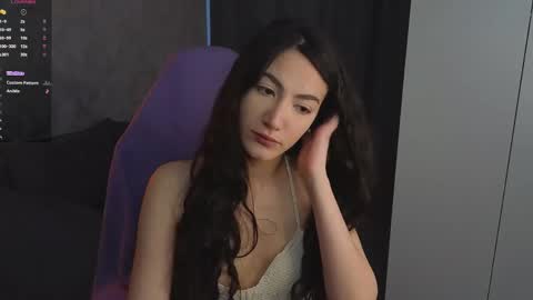 lunavirelle online show from 04.17.26