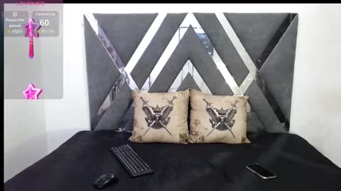 Snapshot of lunawillis chatting on 01.28.25 Luna online show from 01.28.25