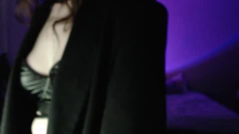 LunaXcherry online show from 04.21.26