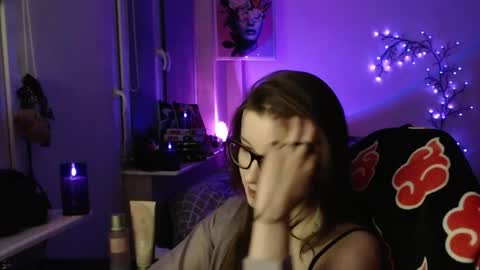 LunaXcherry online show from 04.29.26