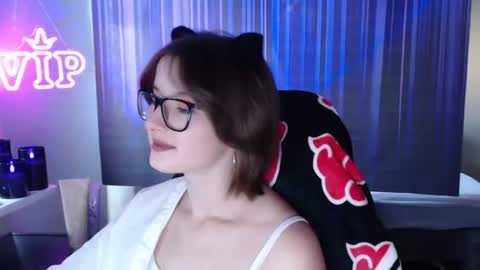 LunaXcherry online show from 07.31.26