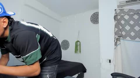 lunay_bigcock420 online show from 10.31.25