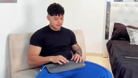 Lunay online show from 01.08.26