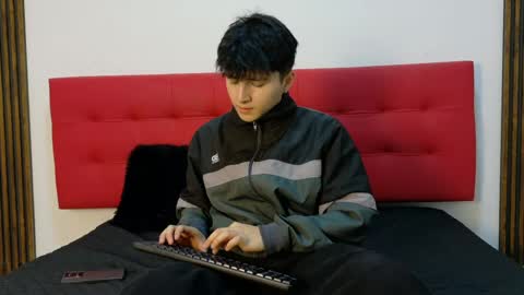 lunaydream online show from 04.25.26