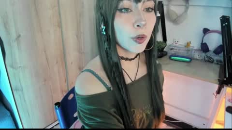 lunivyra online show from 06.12.26