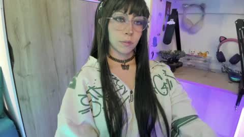lunivyra online show from 07.20.26
