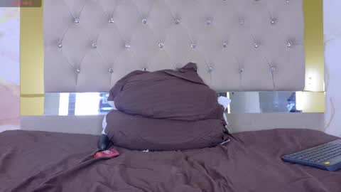 lunna__tylor online show from 07.07.26