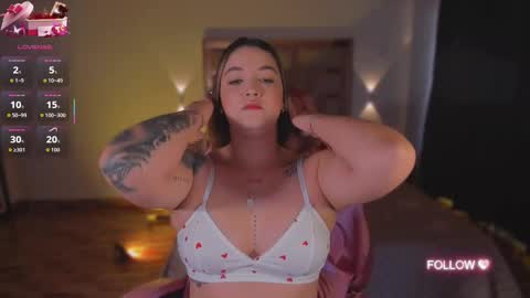 LUNA ROSE online show from 11.02.25