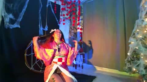 Luna online show from 10.30.25