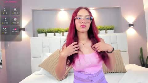 Snapshot of lunnablake chatting on 10.12.25 L U N N A online show from 10.12.25