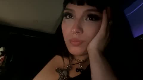 Snapshot of lupitaissick chatting on 02.24.25 Lupita online show from 02.24.25