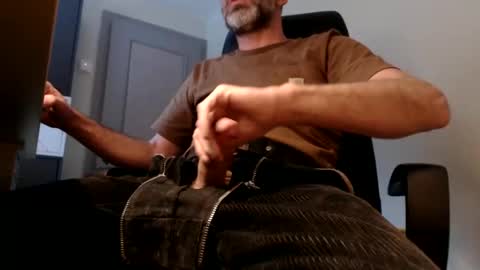 Snapshot of lure4beef chatting on 02.08.25 lure4beef online show from 02.08.25