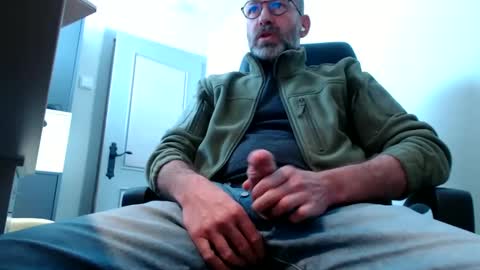 Snapshot of lure4beef chatting on 02.14.25 lure4beef online show from 02.14.25