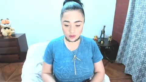 Snapshot of luscious86 chatting on 07.03.26 PAULINA online show from 07.03.26